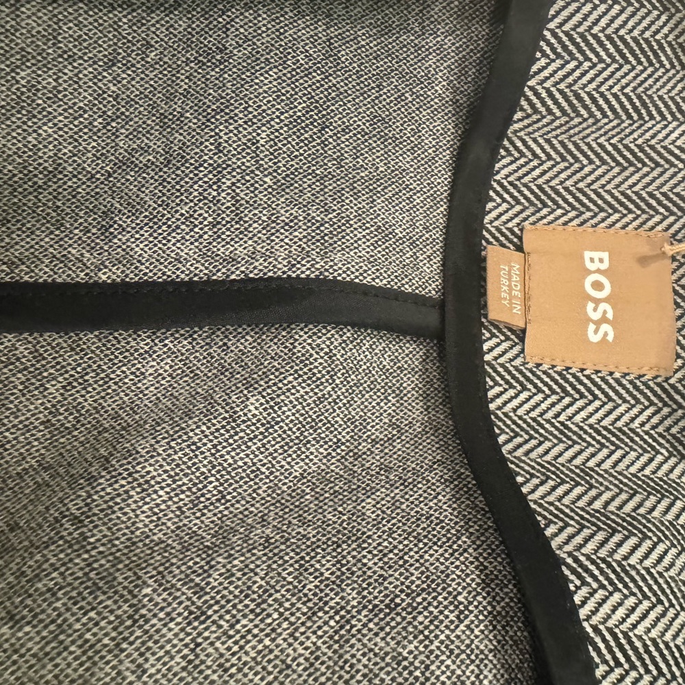 Boss Classic Gray Pinstripe Suit - Picture 7 of 10